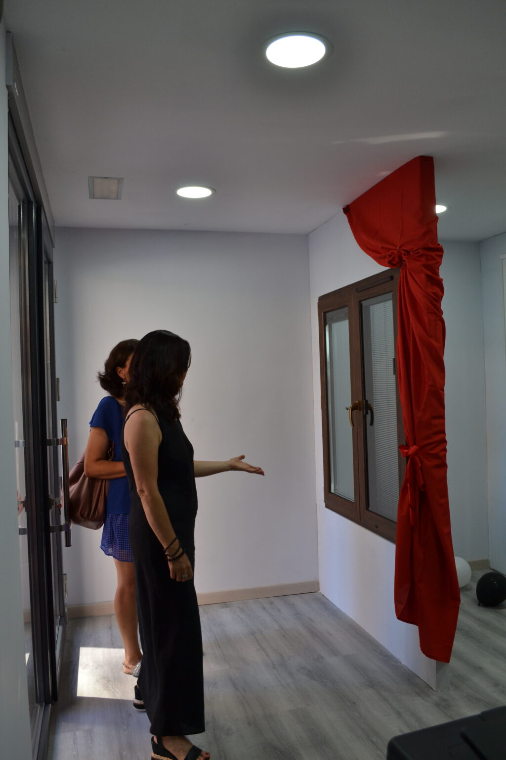 Llevamos 5 años afinando cada detalle en la fabricación y venta de ventanas de PVC y aluminio, además de puertas de PVC y puertas de entrada.